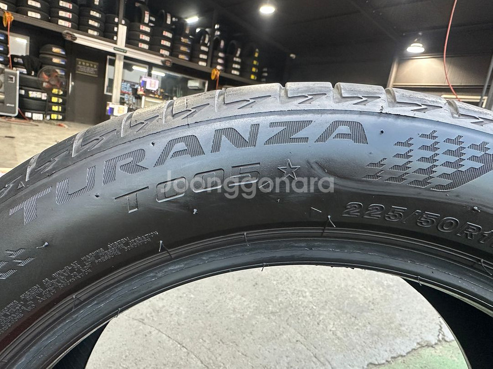 225 50 17 브리지스톤 투란자 런플렛 중고타이어 4개 판매--1