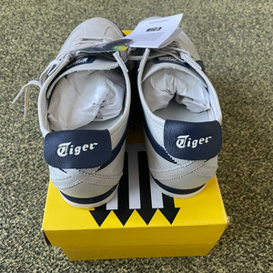 오니츠카타이거 멕시코66 245