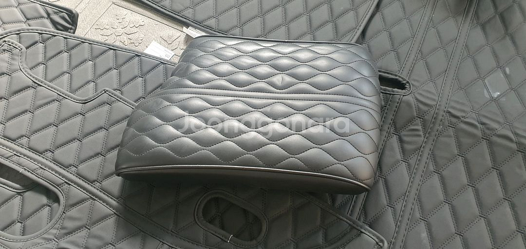 팰리세이드 7인승 트렁크 차박에 최적화된 매트입니다. 푹신한 퀼팅 디자인으로 편안한 차박을 도와줍니다--5