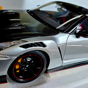 1/18 오토아트 닛산 GT-R NISMO 다이캐스트 무하자