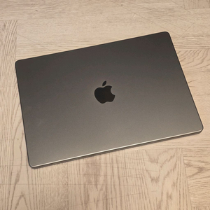 맥북 프로 14 M1 8코어 16/512