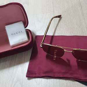 구찌 GG0529S 선글라스