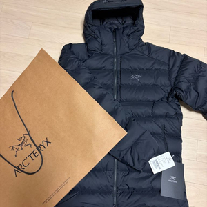 [새상품] 아크테릭스 남성 토륨 후디 미듐 팔아요!