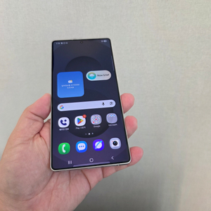 갤럭시 S25울트라 티타늄 화이트실버 256기가 SS급 팔아요~