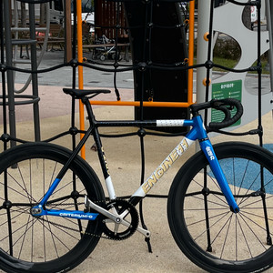 엔진11 크릿디 M사이즈 판매합니다