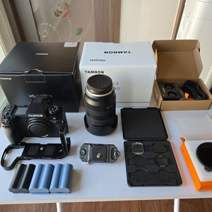 FUJIFILM X-H2S + Tamron 17-70 F2.8 / 셔터 9815 / 이외 불용품