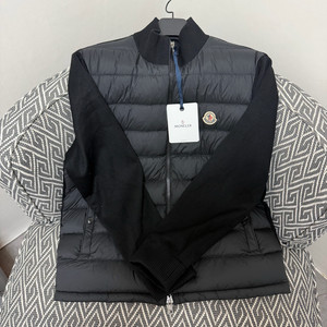 몽클레어 니트패딩 4사이즈