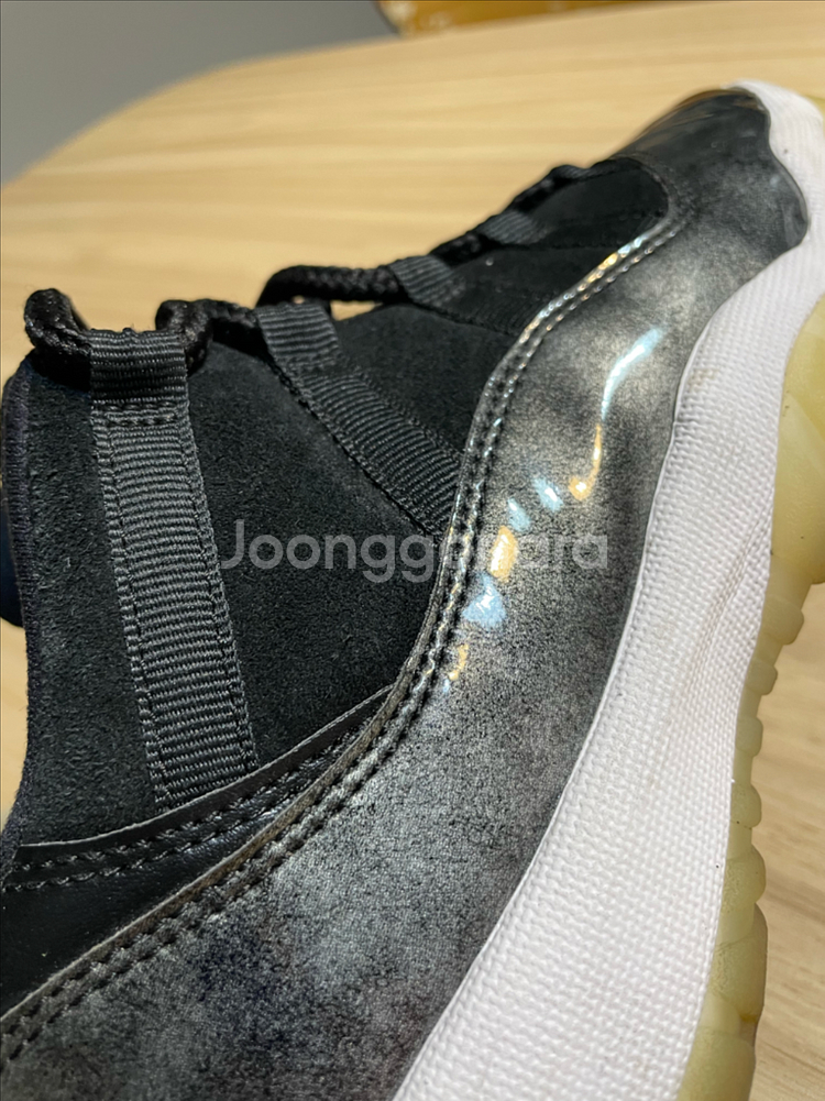 나이키 에어조던 11 레트로 블랙메탈릭--3