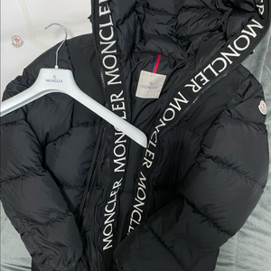 [XL] 백화점판 몽클레어 몽클라 패딩 블랙 클루니