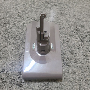 다이슨 V8 무선청소기 대용량 배터리 (새상품)