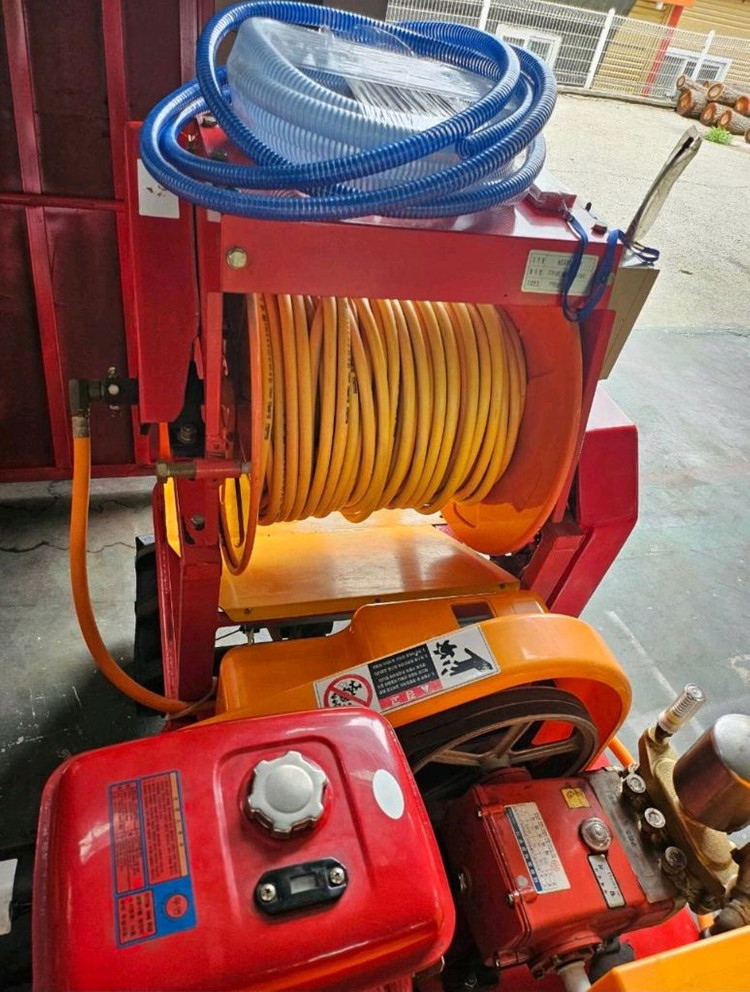 주행형 자동 방제기--7