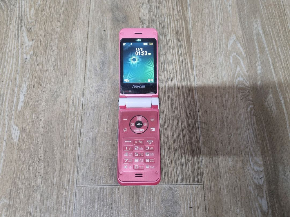 삼성 애니콜 매직홀폰(SPHW8350) 팝니다 이미지