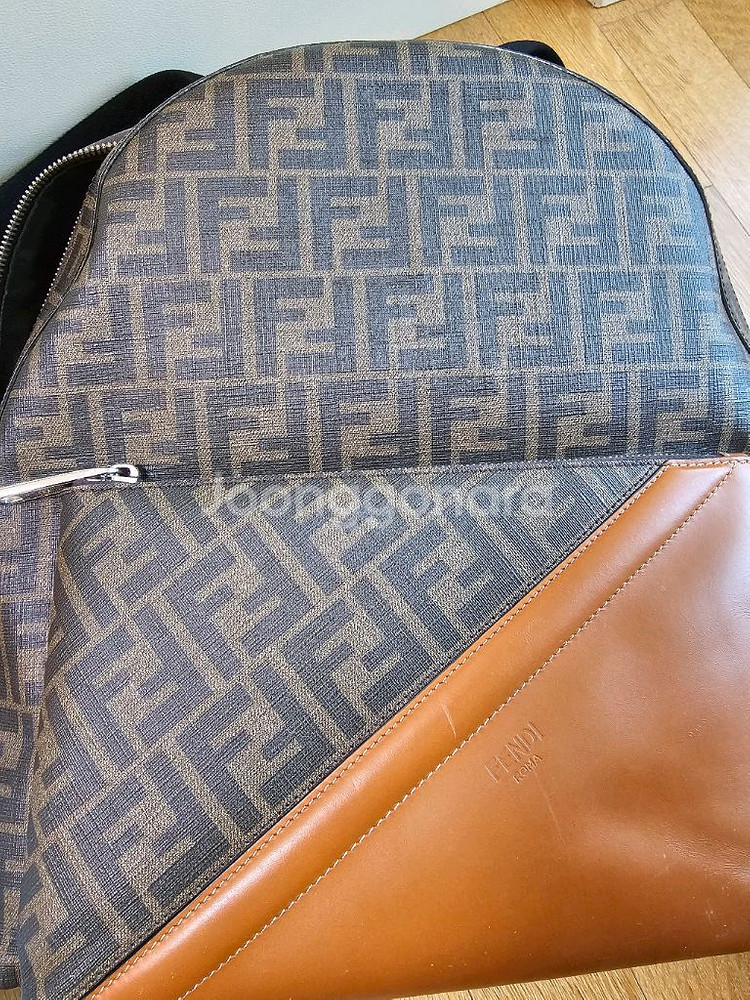 펜디 FF 로고 백팩 정품--1