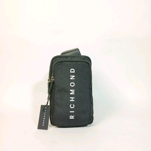 존리치몬드 검정색 나일론 남성 슬링백