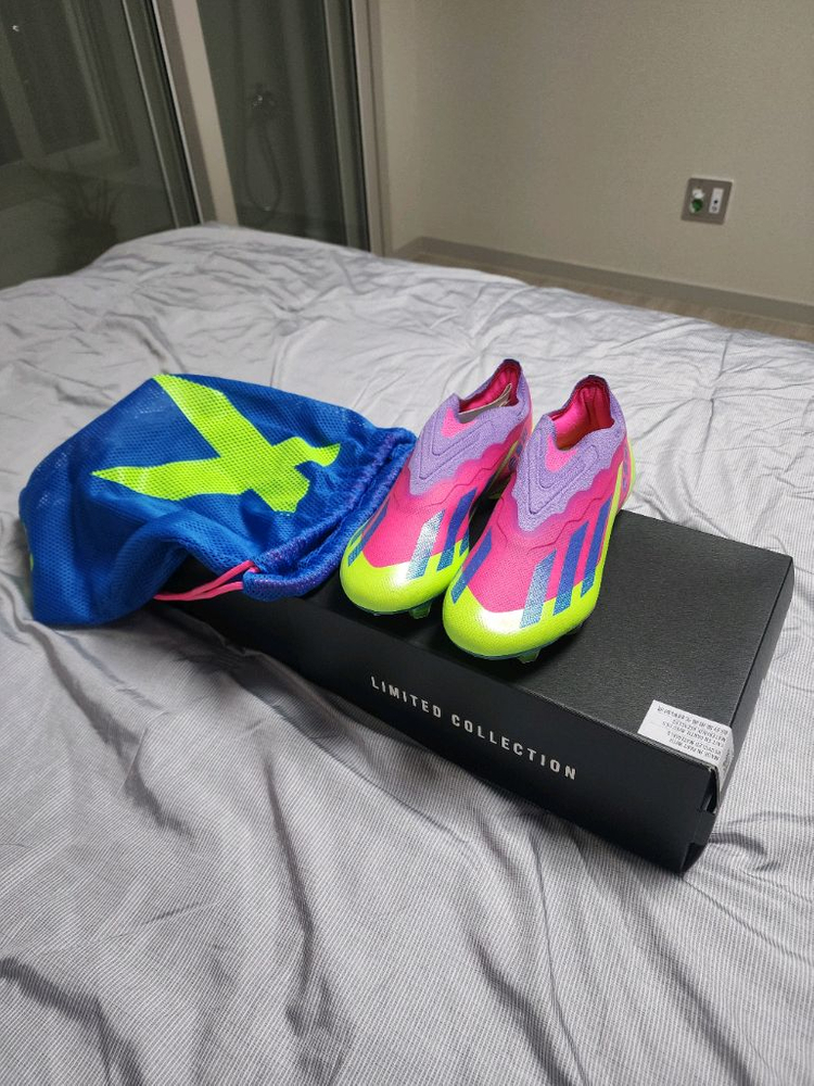 손흥민 최초 한정판 축구화 아디다스 X 크레이지패스트 손 1 FG 230 이미지