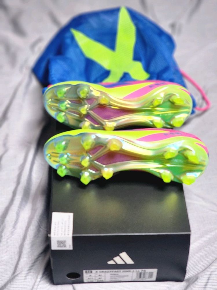 손흥민 최초 한정판 축구화 아디다스 X 크레이지패스트 손 1 FG 230 이미지