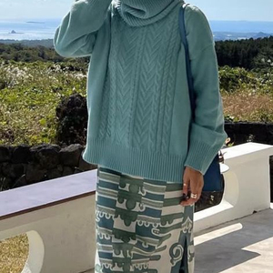 코스모폴리탄줄라이 니트