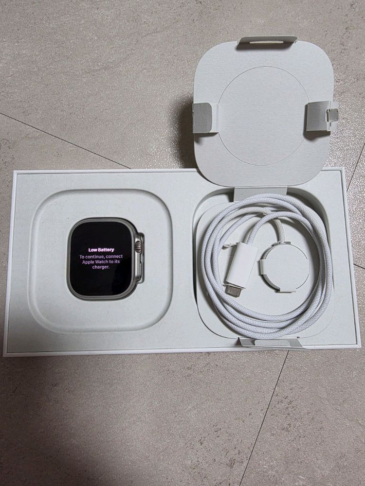 애플워치 울트라2 49mm 실버--1