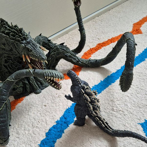 토호 괴수컬렉션 비오란테 & 고질라