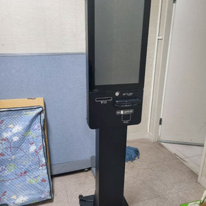 키오스크 판매합니다. (스탠딩형)