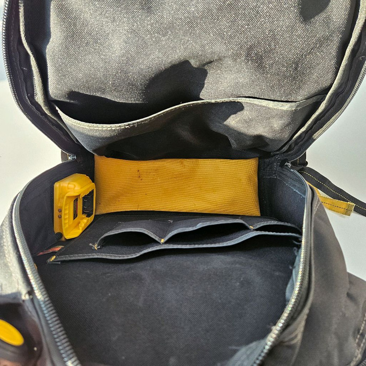 디월트 전동공구 가방 이미지