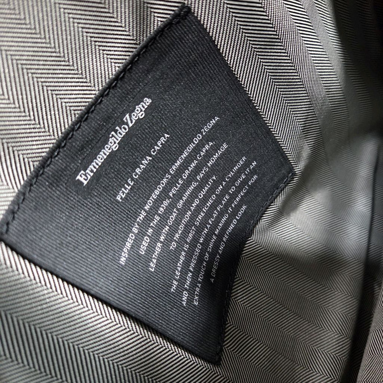 에르메너질도 제냐 가죽 서류가방 이미지