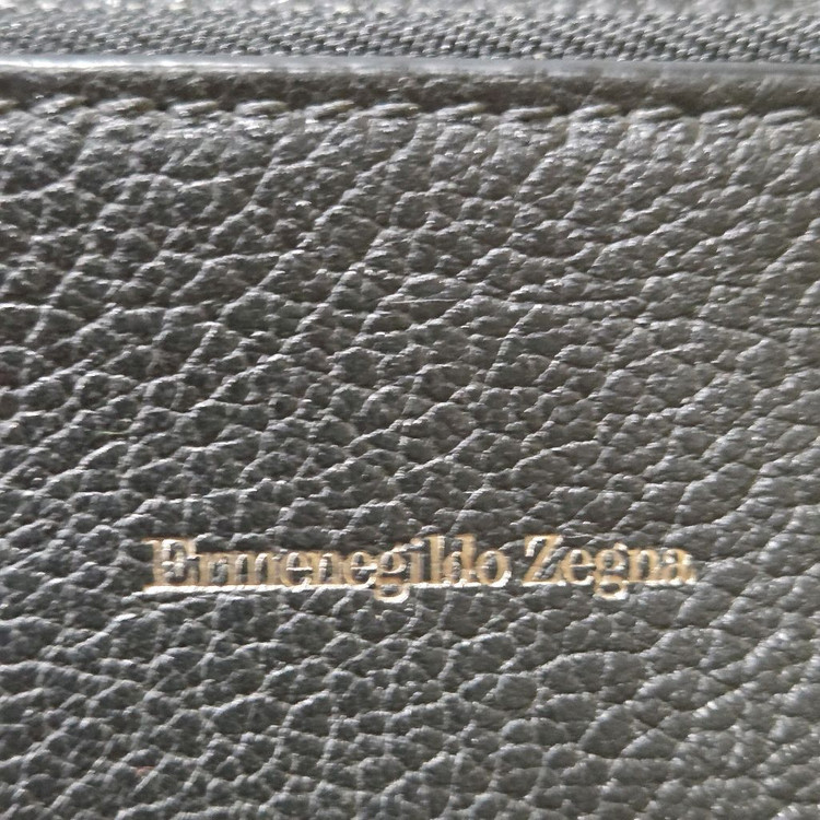 에르메너질도 제냐 가죽 서류가방 이미지