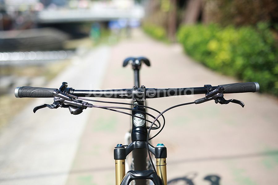 *상태 좋음*스톡 STORCK 레벨 세븐 M 17.5인치-27.5인치---8