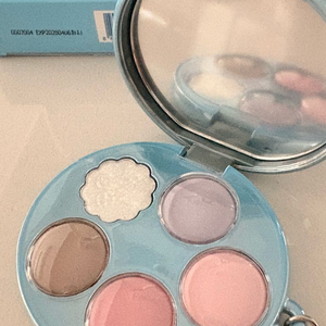 퓌 아이섀도우 팔레트 01호 캔디플로스 / 미사용제품 fwee 이미지