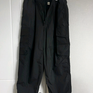 유니클로U 와이드 파라슈트 팬츠