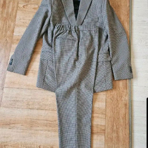 수아레 체크셋업수트