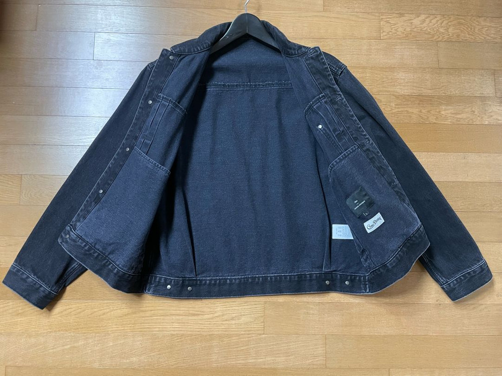 짱구대디 컬래버 CONE 플리츠 데님 트러커 재킷 워시드 블랙--1