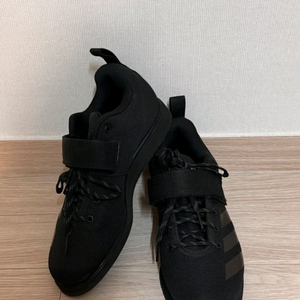 아디다스 파워리프트4 신발