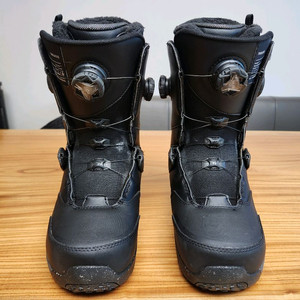 2223 시즌 K2 쓰락시스 (사이즈 255mm , US 7.5)