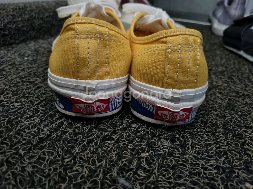 반스운동화 230 사이즈--3