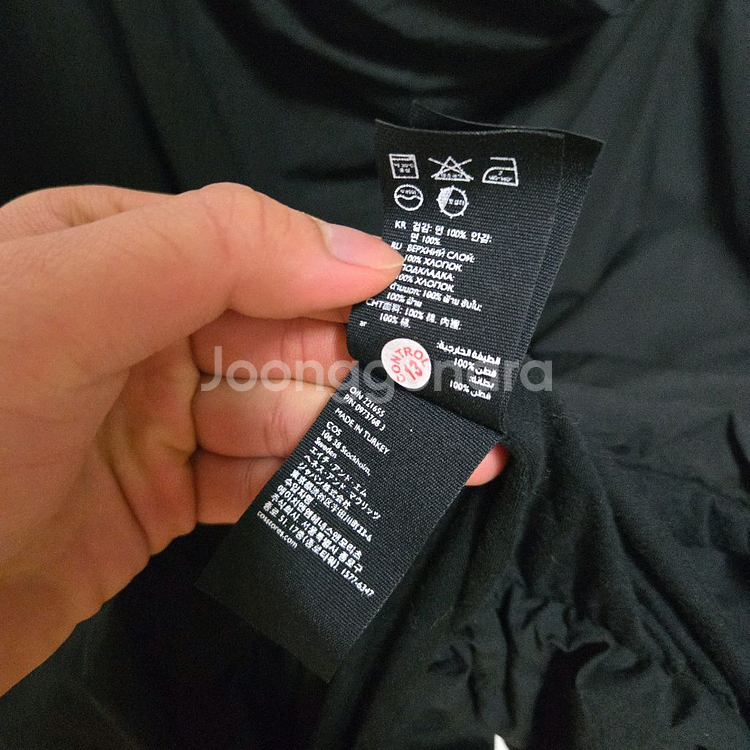 코스 드레이프 넥 블라우스--5