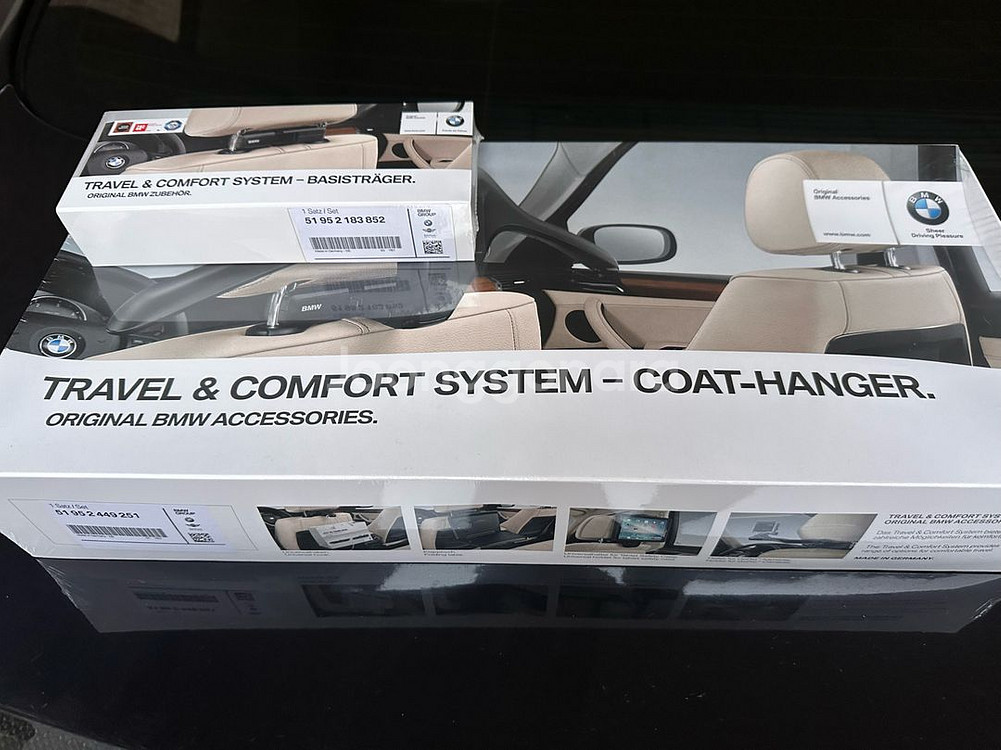 BMW 정품 옷걸이, 베이스캐리어 팝니다(새제품)--0
