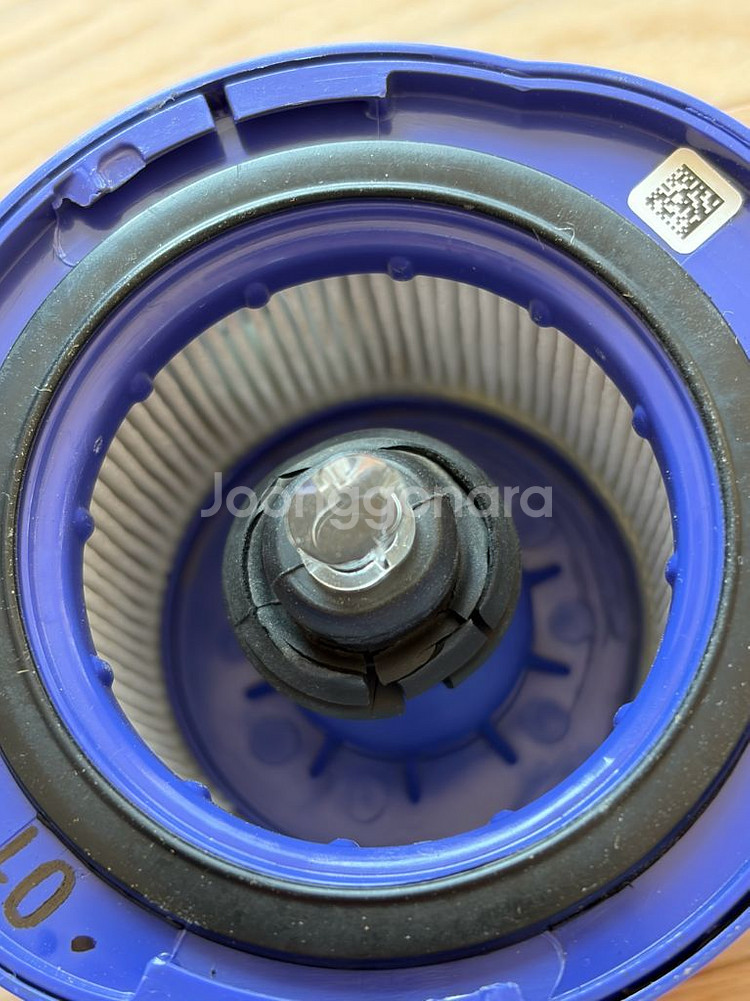 다이슨 V6 무선청소기--1