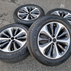 K8 17인치 2255517 휠타이어 팝니다