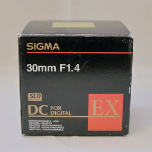시그마 30mm F1.4 DC EX 펜탁스 마운트