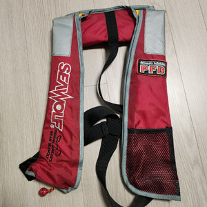 팽창식 구명조끼