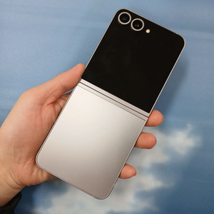 갤럭시Z플립6 256기가 실버쉐도우 공기계 중고폰 업무폰 서브폰 최신폰 퀵가능