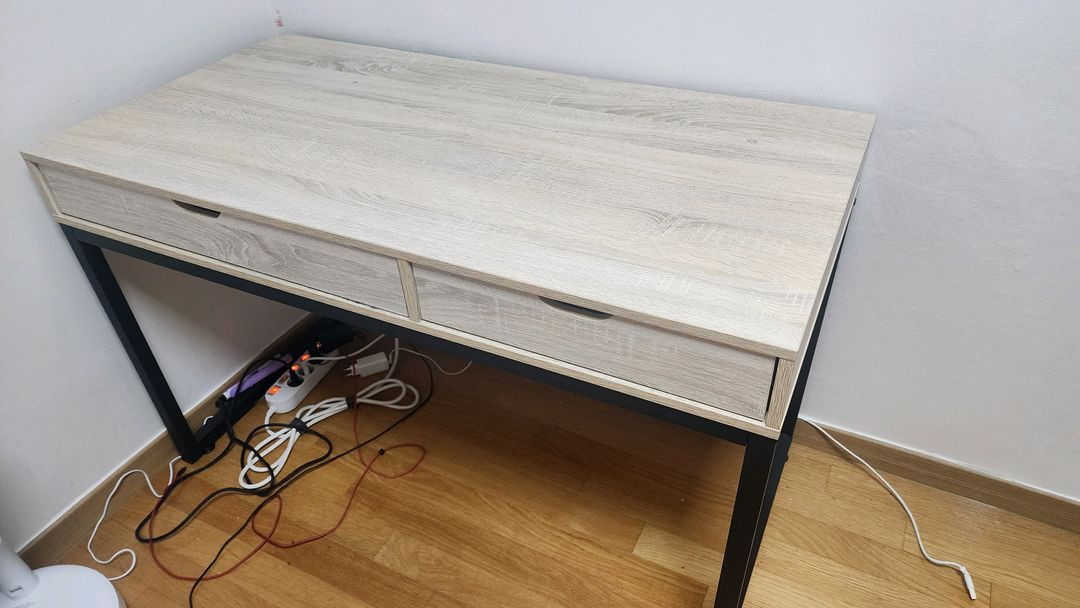 책상 (1200x600xH740)--1