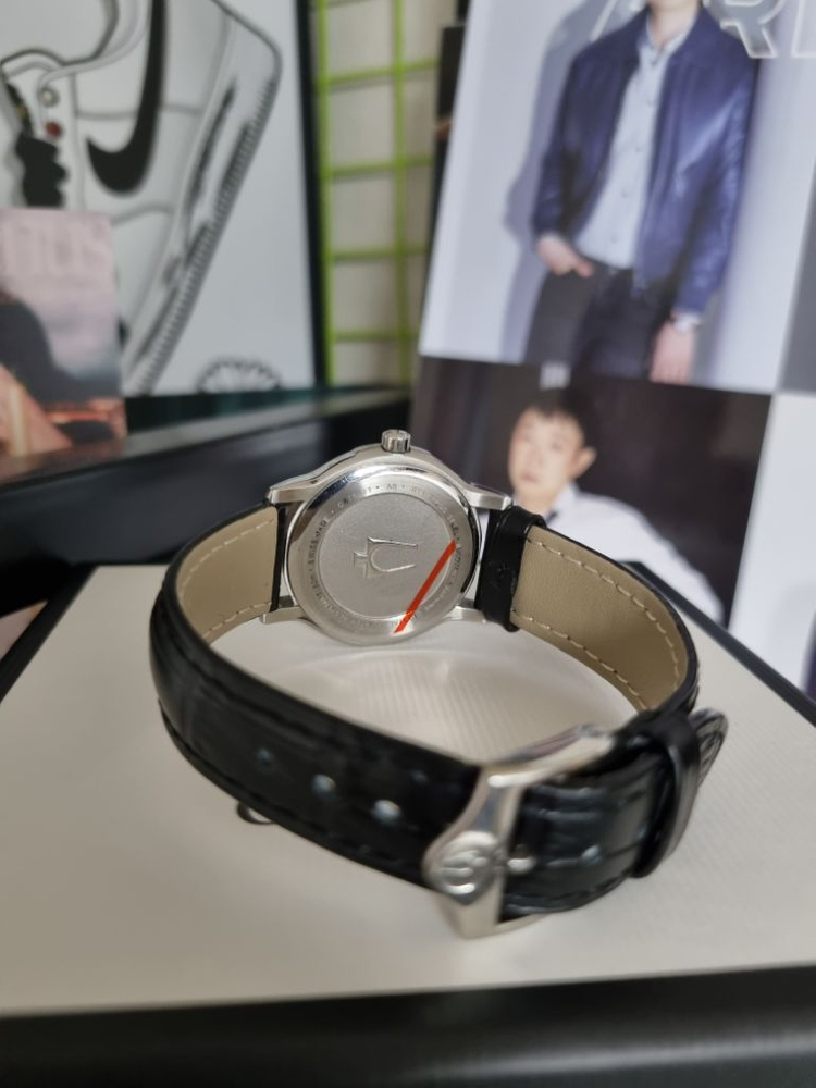 부로바 쉘 패턴 블랙 다이얼 데이트 쿼츠 시계--6