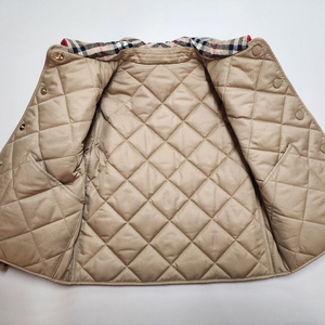 버버리 키즈 퀼팅 자켓 3Y