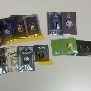 뮤지컬 웃는남자, 레베카, 팬텀, 위키드 뱃지, 입체 마그넷, 프로그램북