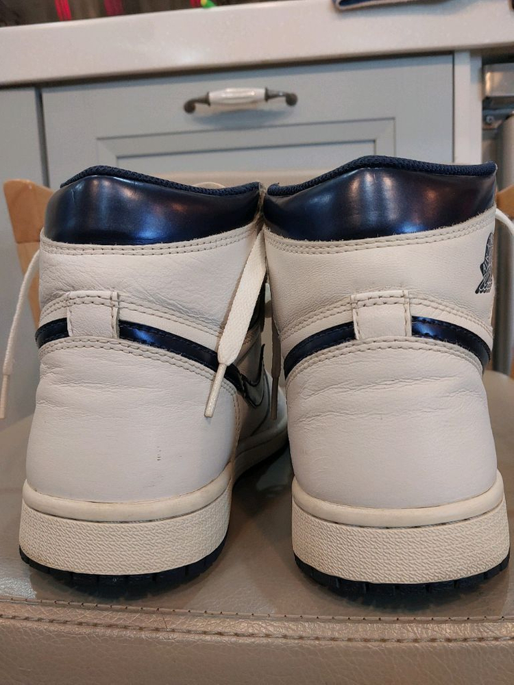 나이키 에어 조던 1 레트로 하이 OG 메탈릭 네이비 맨사이즈 250mm 이미지