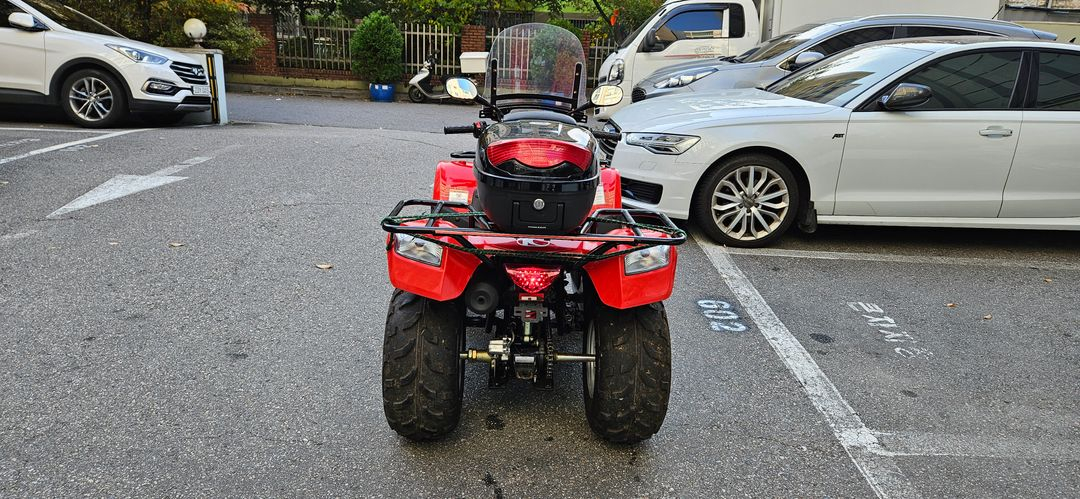 킴코 mxu125 신차급 사륜오토바이 팝니다--3