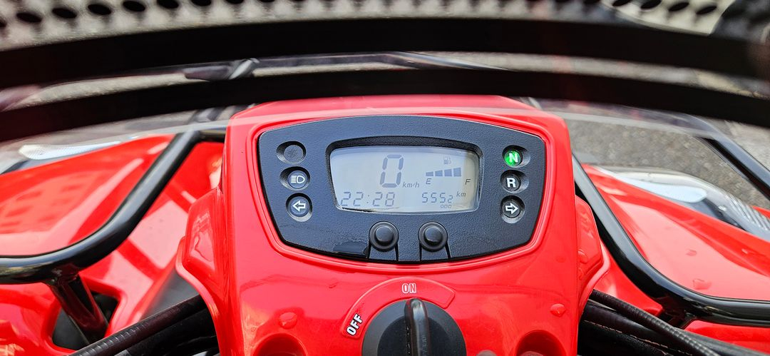 킴코 mxu125 신차급 사륜오토바이 팝니다--5