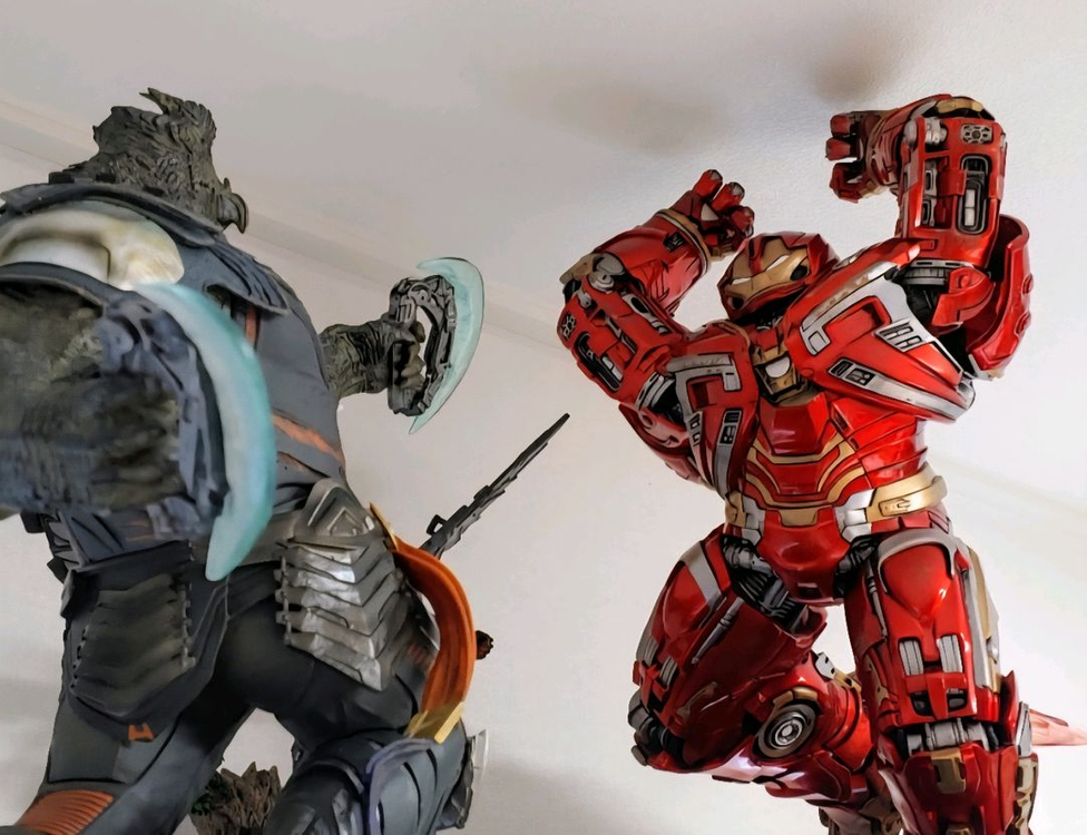 아이언스튜디오 마블 헐크버스터vs컬옵시디언 레진(이번주 급처!!) 이미지